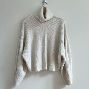 H&M • Off White Sweater